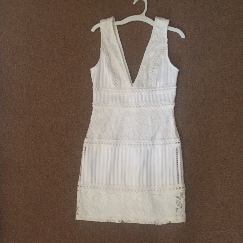 White lace mini summer dress - Picture 4 of 6